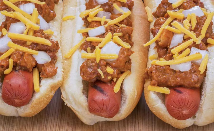 toppings go on a chili dog