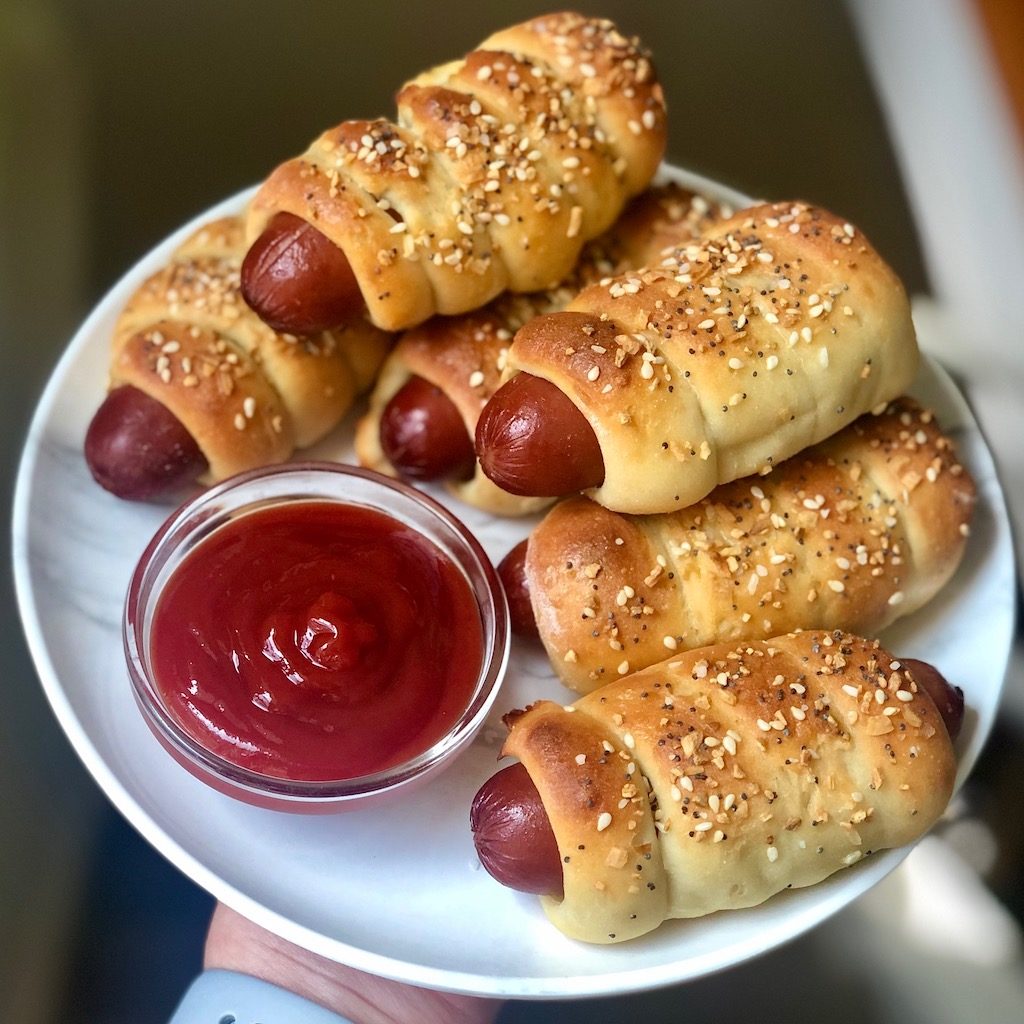 Everything Bagel Hot Dogs